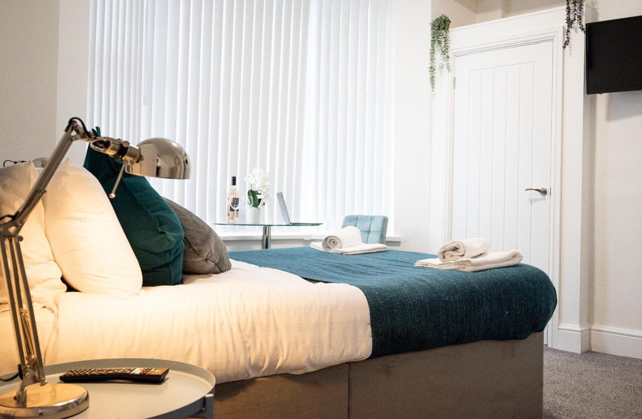 Elmo River Studios - 6 En-Suites In Wallasey - Easy Parking - Short And Long Stays Welcome Exterior foto