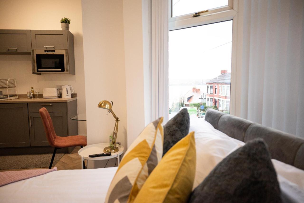 Elmo River Studios - 6 En-Suites In Wallasey - Easy Parking - Short And Long Stays Welcome Exterior foto